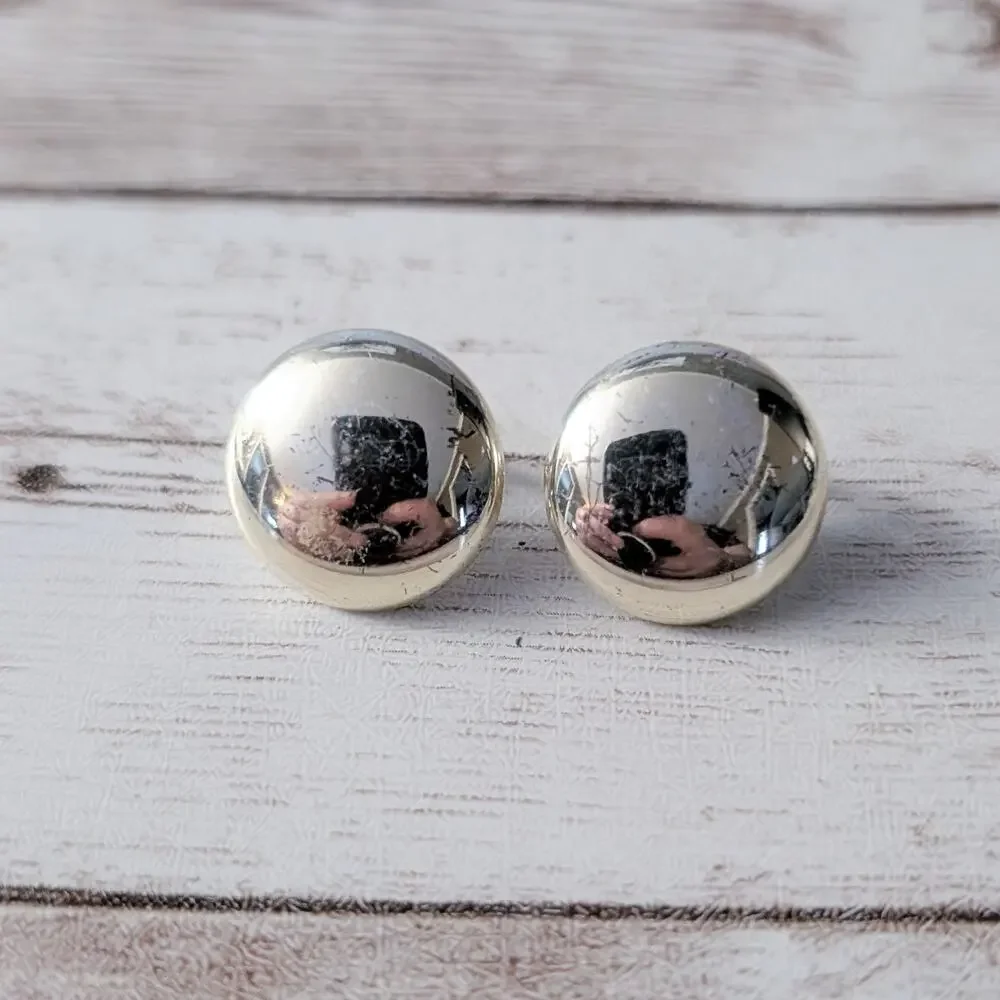 Vintage clip earrings